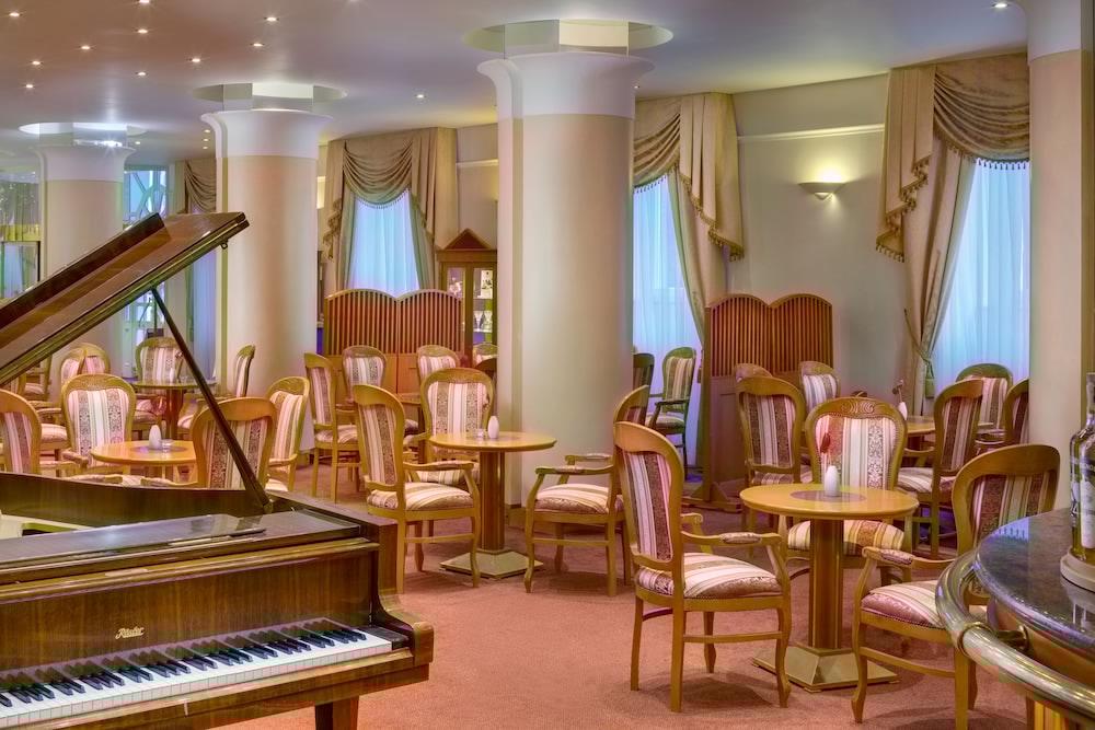 Ensana Centralni Lazne - Maria Spa Marianske Lazne Bagian luar foto