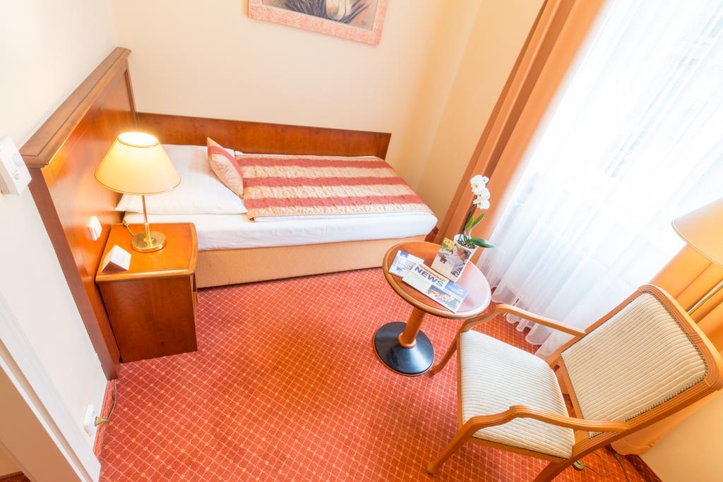 Ensana Centralni Lazne - Maria Spa Marianske Lazne Bagian luar foto