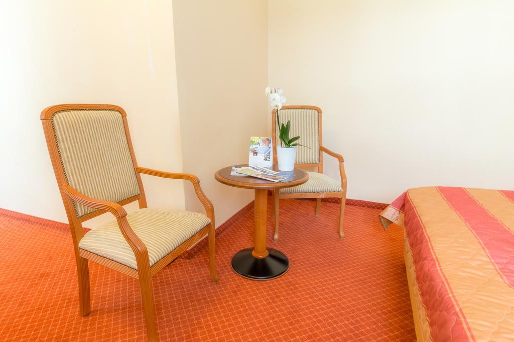 Ensana Centralni Lazne - Maria Spa Marianske Lazne Bagian luar foto