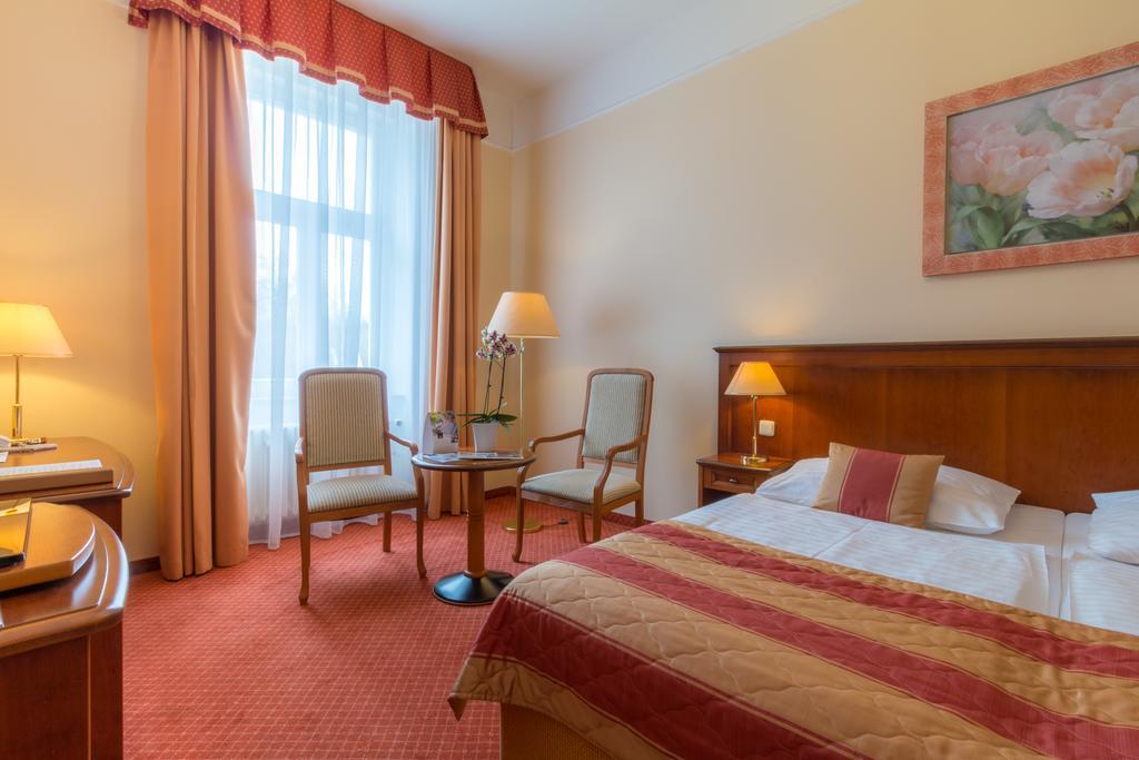Ensana Centralni Lazne - Maria Spa Marianske Lazne Bagian luar foto
