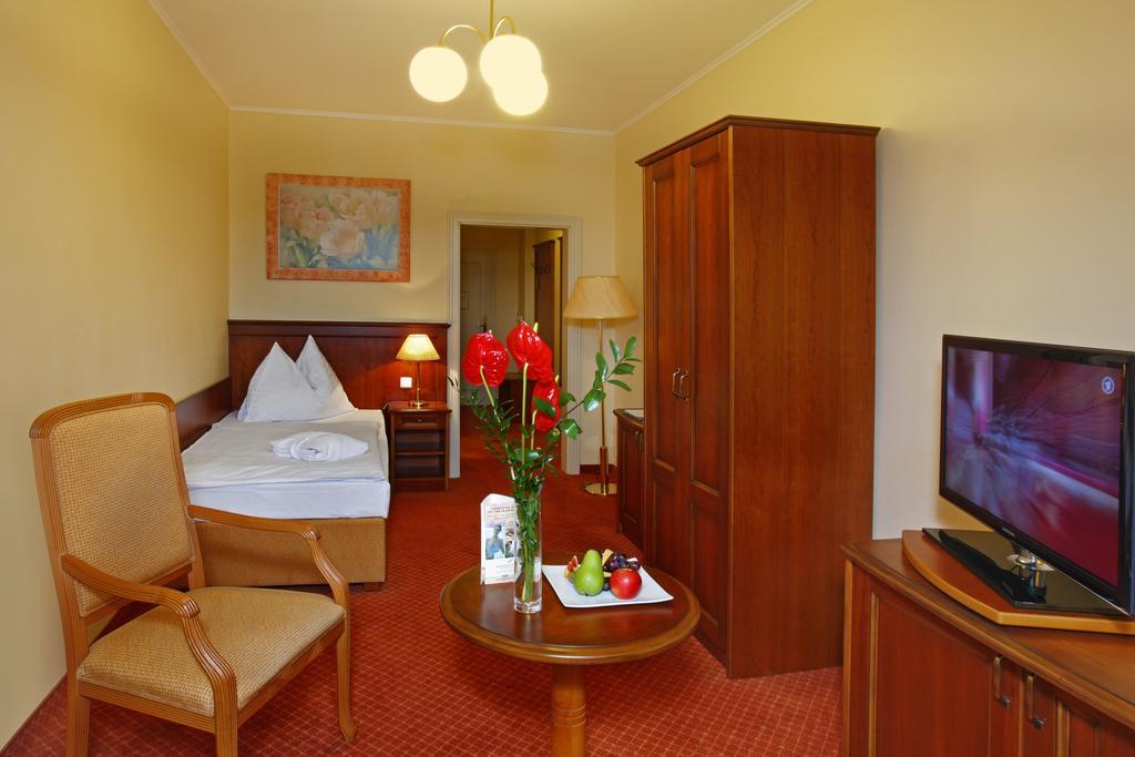 Ensana Centralni Lazne - Maria Spa Marianske Lazne Ruang foto