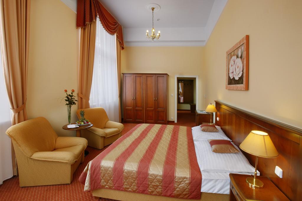 Ensana Centralni Lazne - Maria Spa Marianske Lazne Ruang foto